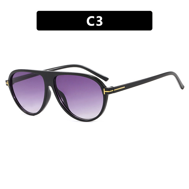 Damen stilvolle Sonnenbrille im aerodynamischen Design Karnz