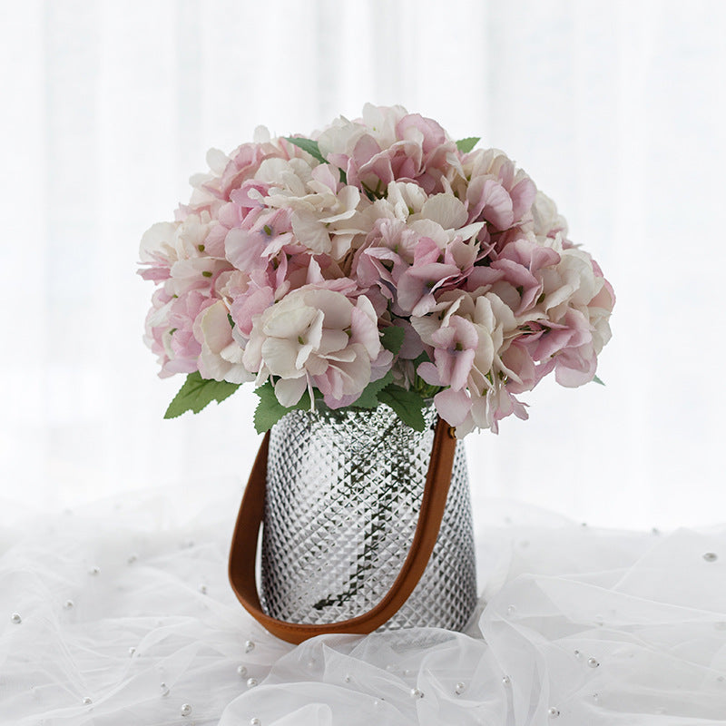 Künstlicher Hortensienblumenstrauß