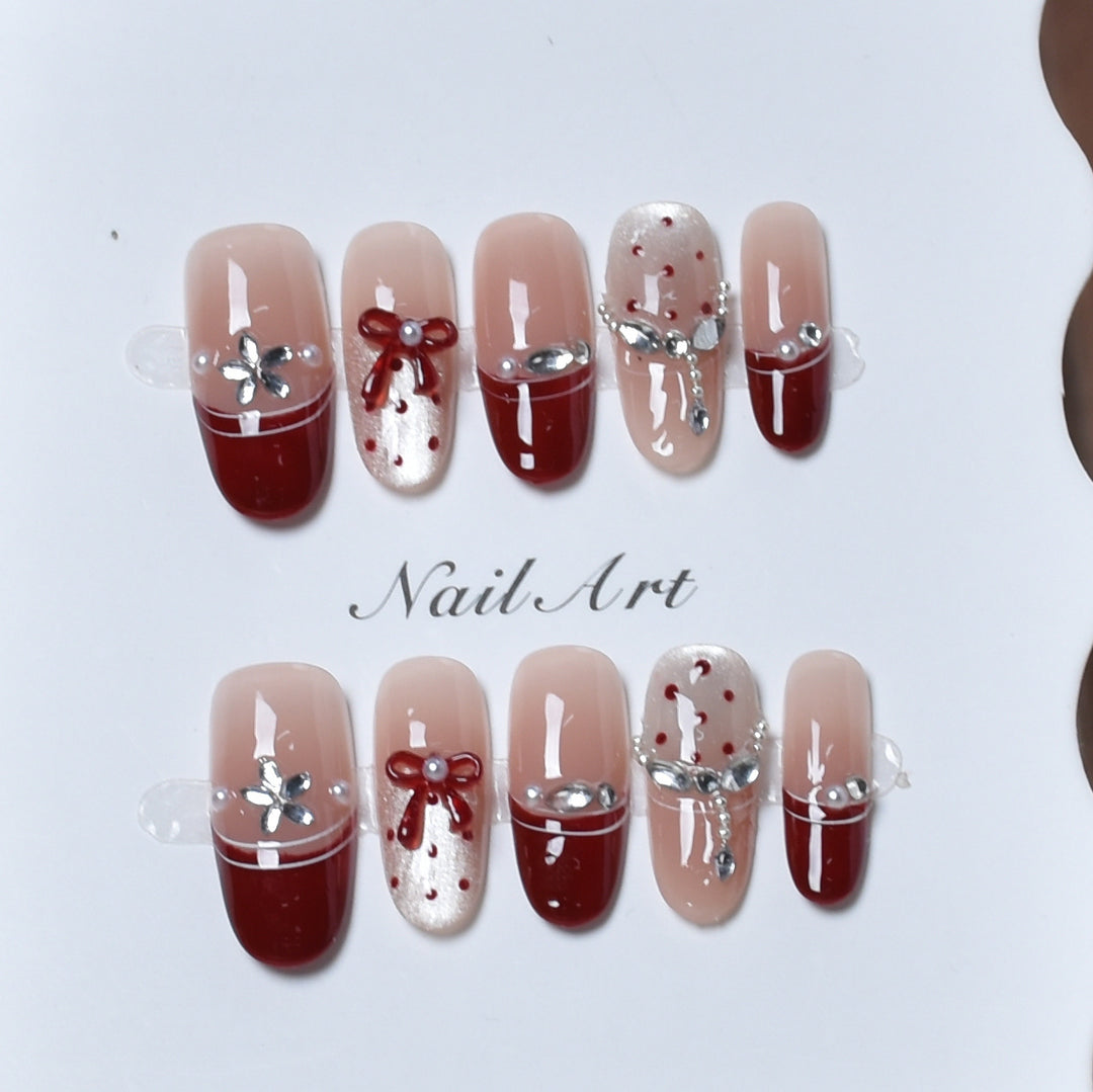 Eleganter festlicher Press-On-Nagelset Karnz