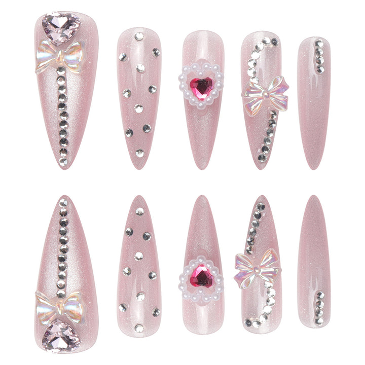 Dekorative Stiletto Press-On Nägel Karnz