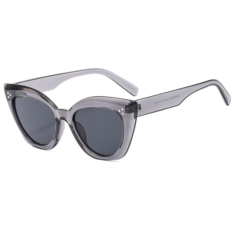 Damen Cat-Eye Sonnenbrille mit luxuriösen Akzenten Karnz