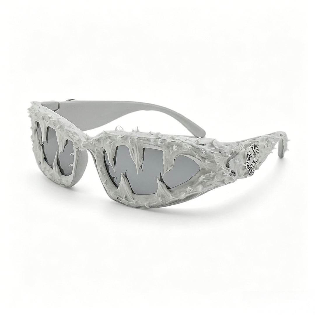 Damen kreative Fashion-Sonnenbrille mit einzigartigen Spikes und skull-Design Karnz