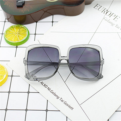 Damen Geometrische Sonnenbrille im modernen Design Karnz