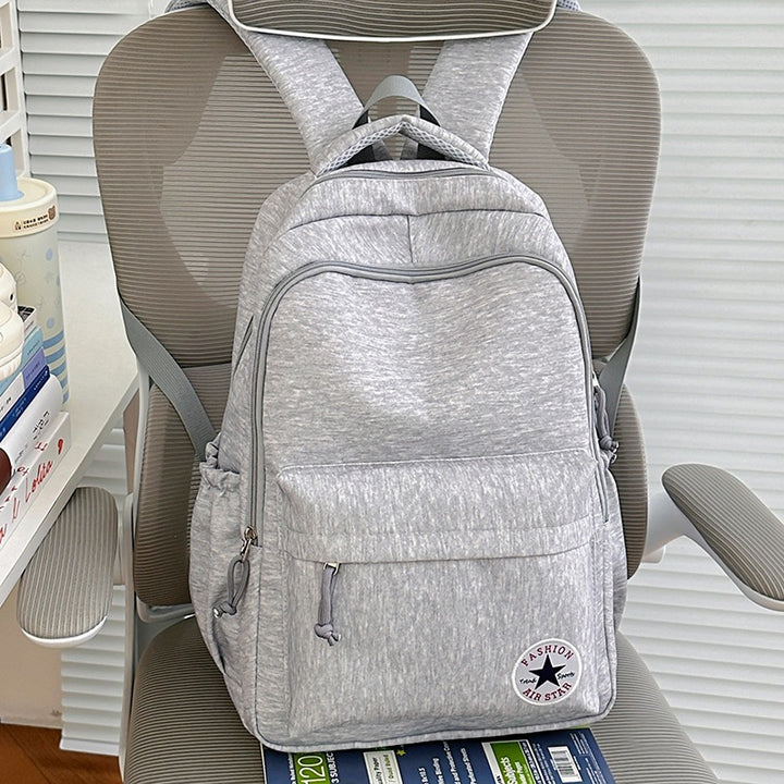 Leichtgewichtiger und trendiger Rucksack Karnz