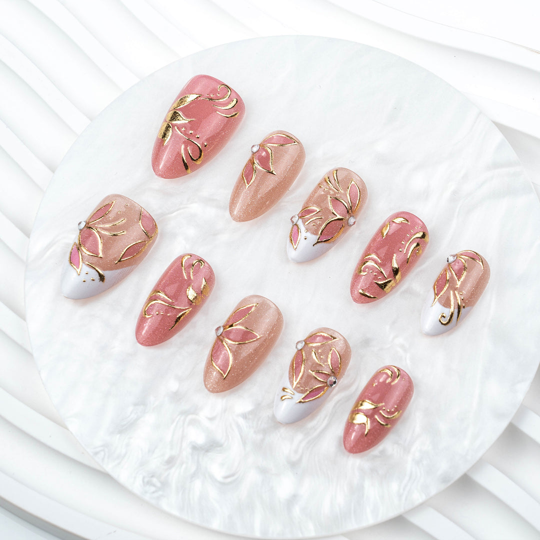 Künstlerisches Luxus Press-On Nageldesign