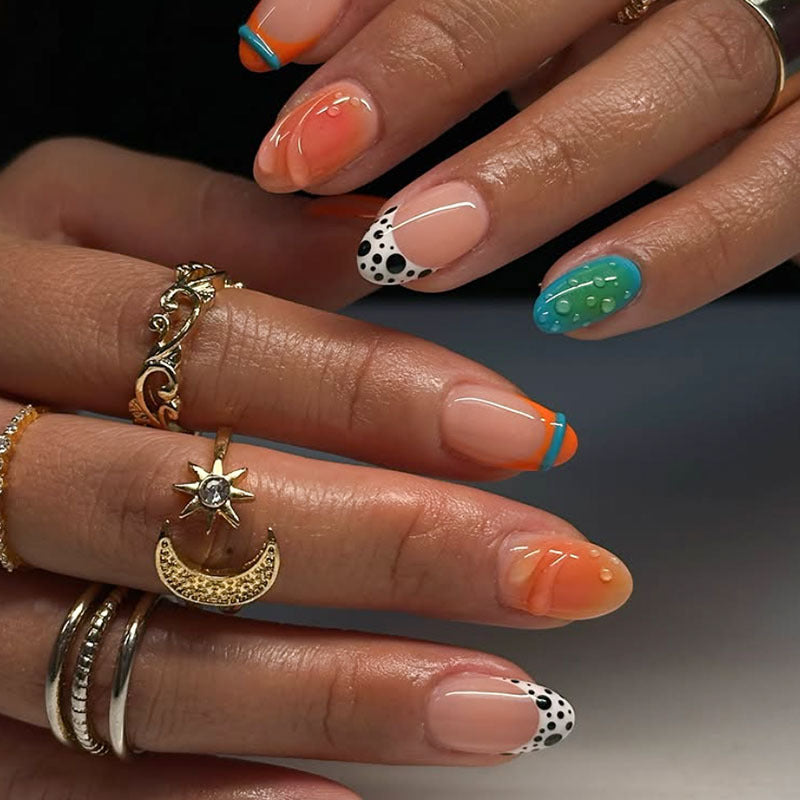 Künstlerische Trendige Nagelkunst