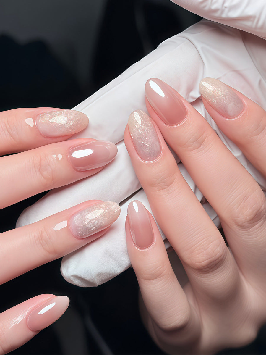 Elegante Ombre-Nagelkunst Karnz