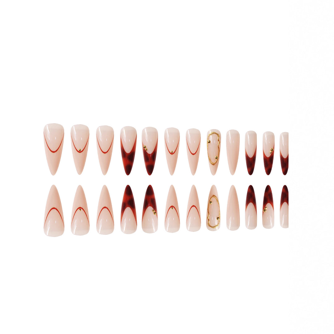 Stiletto Press-On Nagelkunst Set mit eleganten goldenen Akzenten Karnz