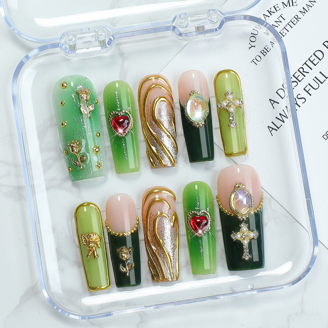 Kunstnagelset mit glamourosem Kristall- und floralem Design Karnz