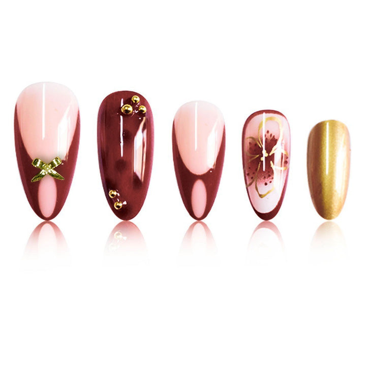 Künstlerische 3D-Nagelerweiterungen Karnz