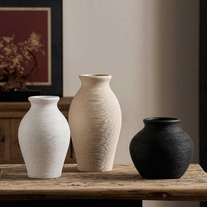 Elegante Keramikvase mit strukturiertem Design Karnz