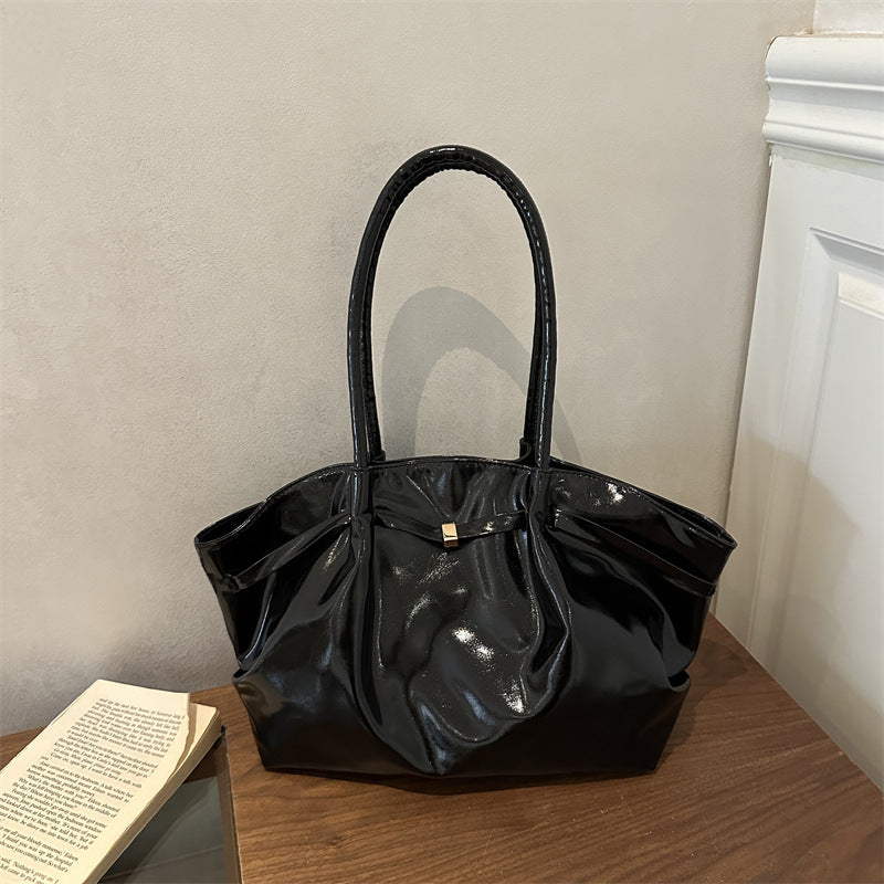 Elegante Glänzende Handtasche