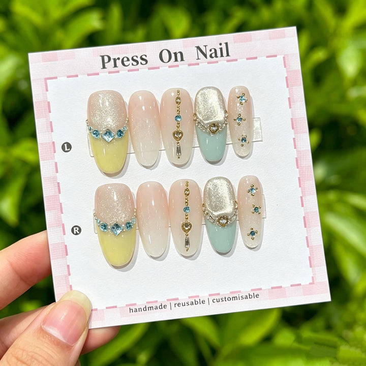 Künstlerisches Press-On-Nagel-Set mit floralen und grafischen Designs