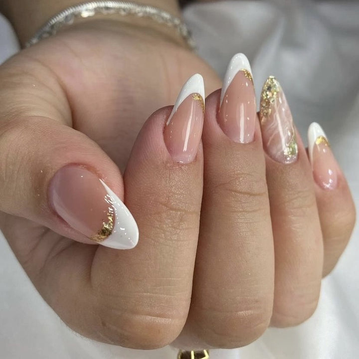 Nagelkunst im modernen Stil Karnz