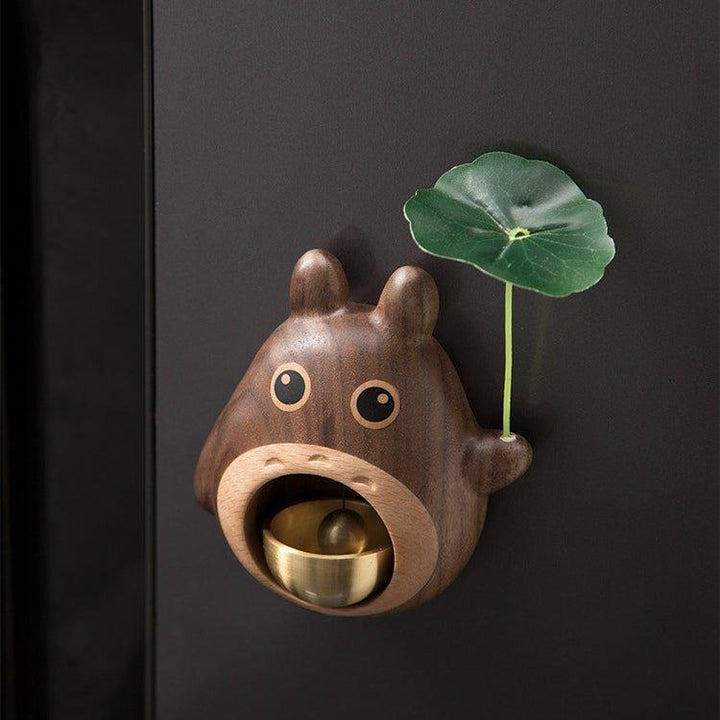 Handgefertigte Holz Totoro Türklingel mit Metallglocke | Karnz