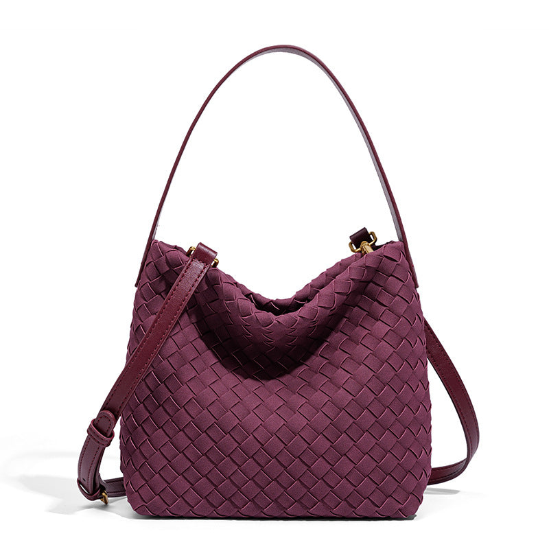 Texturierte vegane Leder-Crossbody-Tasche Karnz