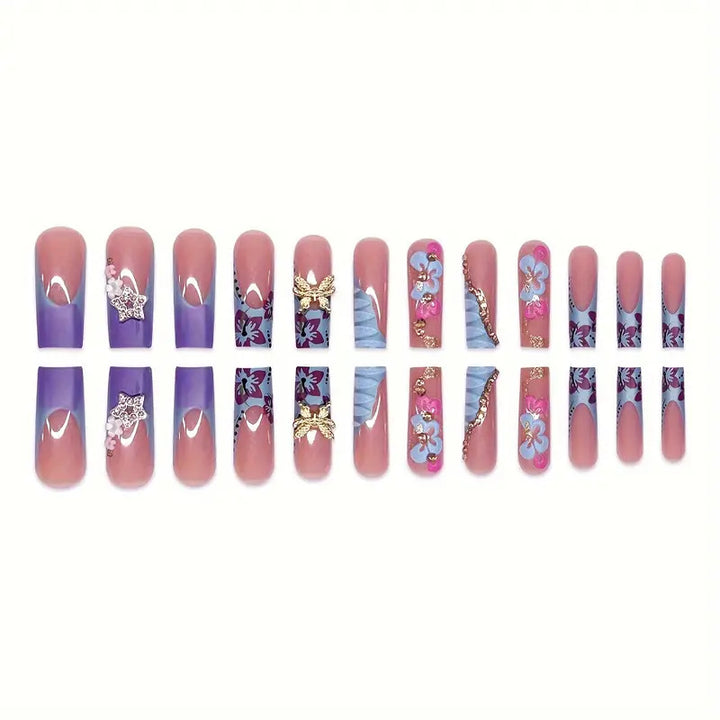 Künstlerisches, floral-verziertes Press-On-Nagelset Karnz