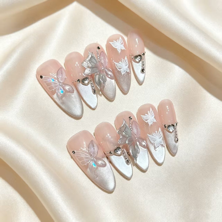 Elegante mit Schmetterlingen verzierte Press-On Nagelset