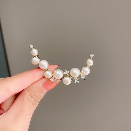 Elegante Perlenohrringe Karnz