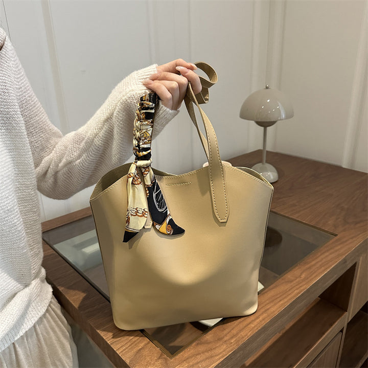 WoChic Designer Tote Bag mit stilvollem Schal Karnz