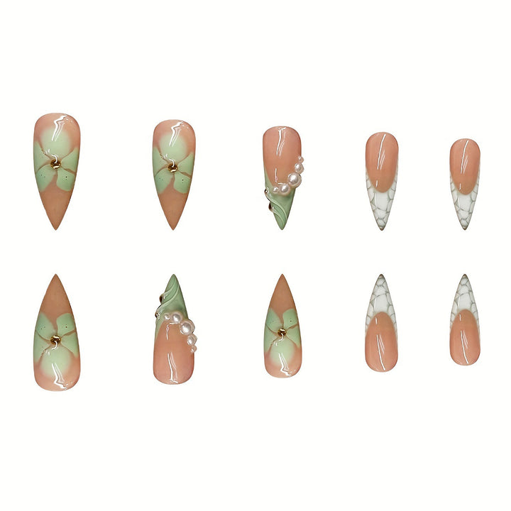 Elegantes Stiletto-Nageldesign Karnz
