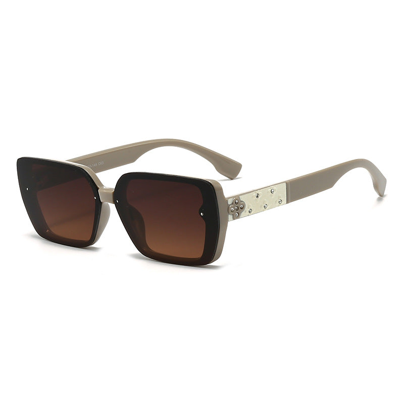 Damen Sonnenbrille mit extravaganten Schmuckdetails Karnz