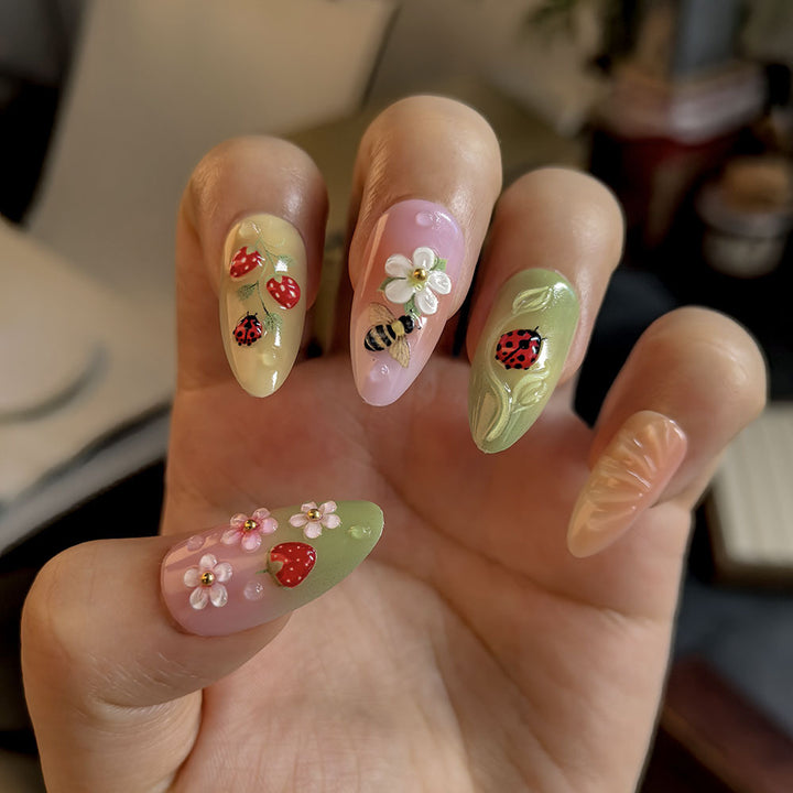 Künstlerisches Floral Design Press-On Nägel Karnz