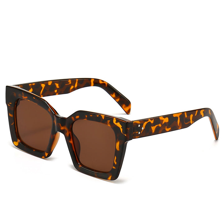 Damen Modische Sonnenbrille im markanten Schildkrötendesign Karnz