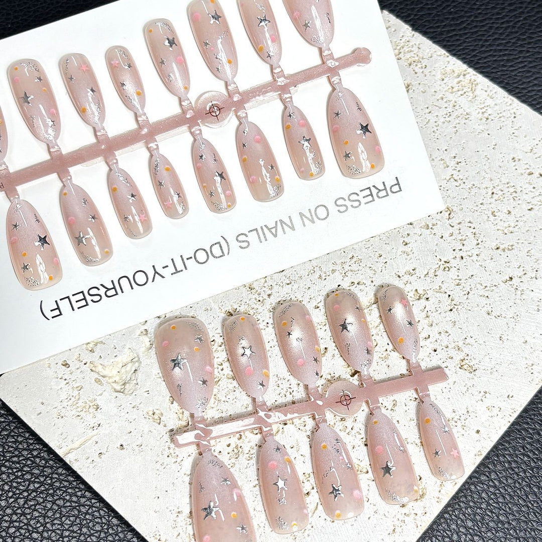 Press-On Nagelkunst Karnz