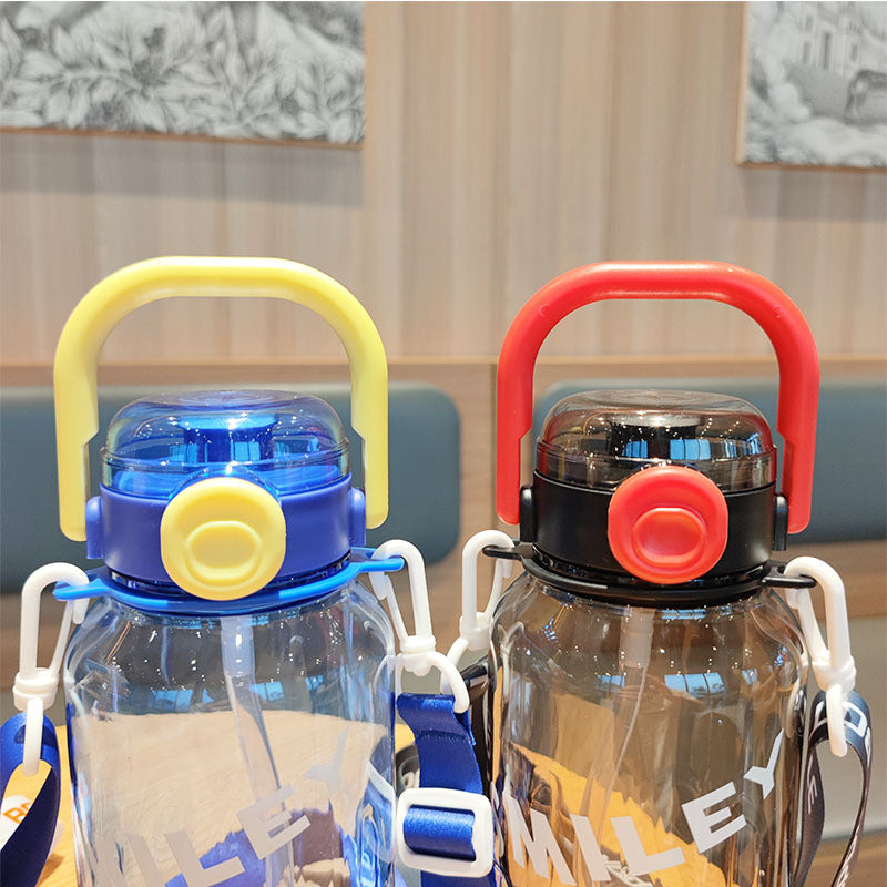 Damen Sportliche Trinkflasche mit praktischem Tragegurt Karnz