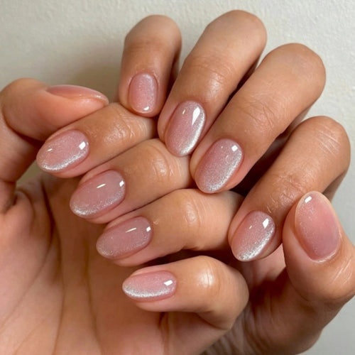 Glamouröse Kunstnägel Im Eleganten Ombre-Look Karnz