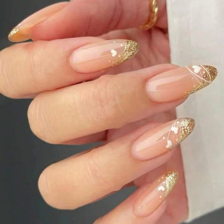 Glamorous Heart-Accent Press-On Nails Karnz