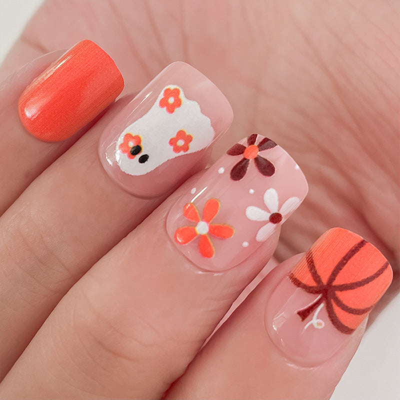 Künstlerisches Press-On-Nagelset mit Halloween-Themen-Designs Karnz