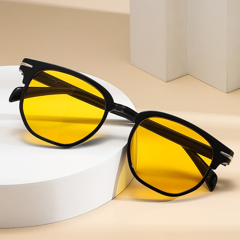 Damen modische Sonnenbrille mit auffälligem Rahmen und polarisierten Gläsern Karnz