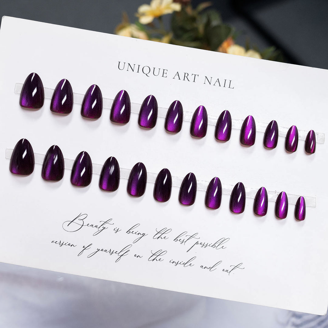 Glänzendes Press-On Nagelkunst Set