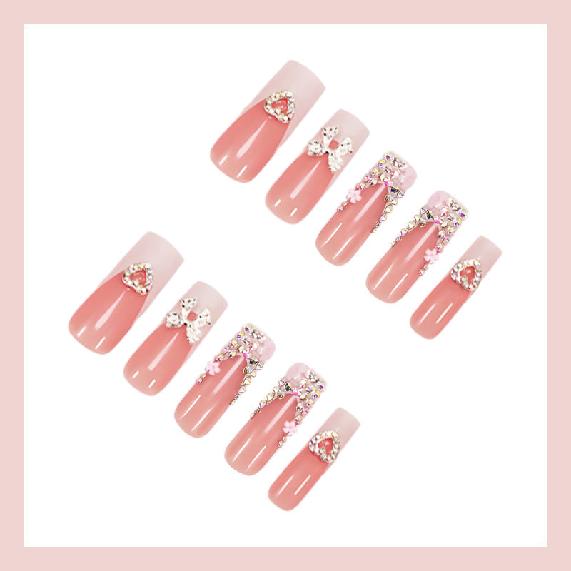 Kunstnagelset mit glamourösen 3D-Blumenverzierungen Karnz
