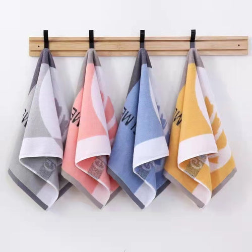 Damen Frottee-Handtuch mit modernem Design Karnz