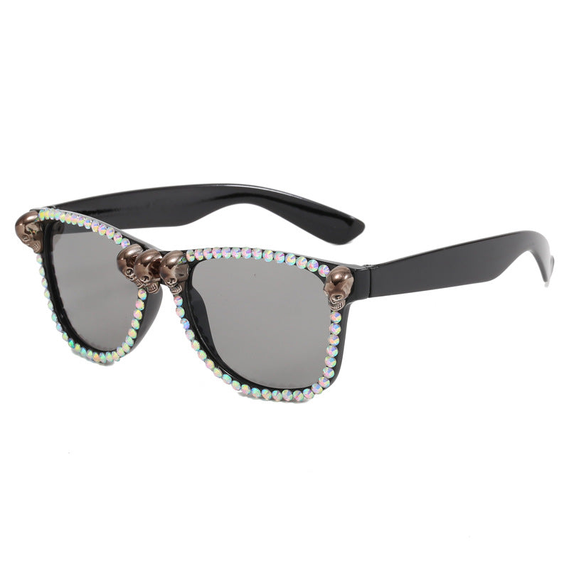 Damen extravagante Sonnenbrille mit Kristallverzierungen Karnz