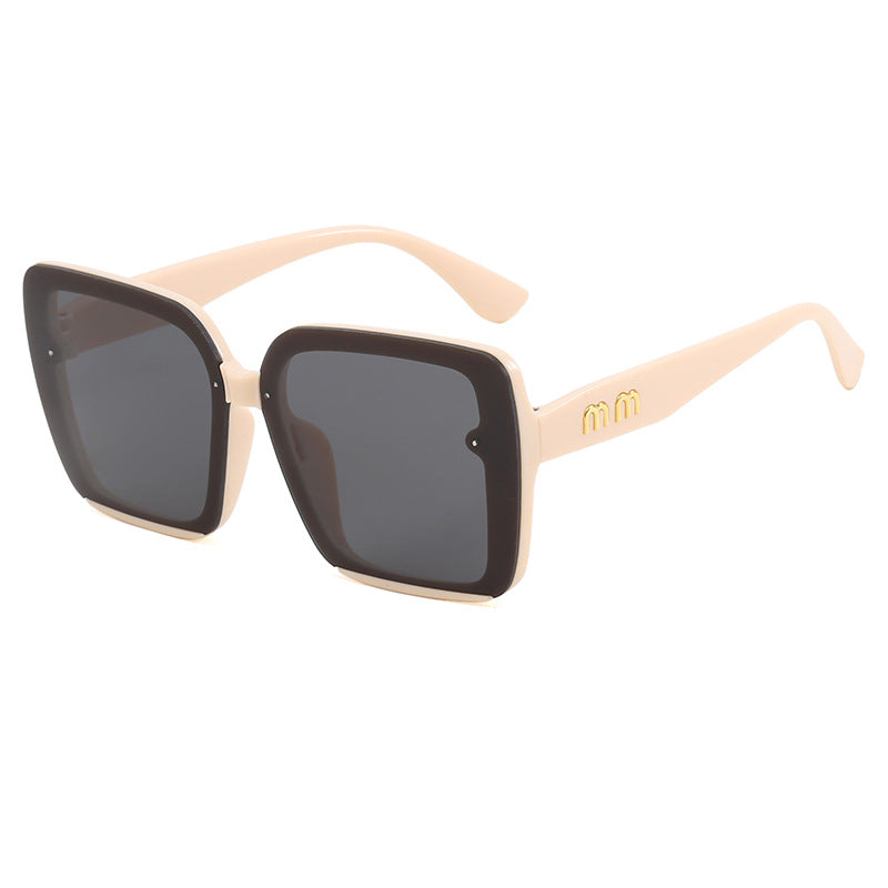 Damen modische quadratische Sonnenbrille mit gradienten Gläsern Karnz