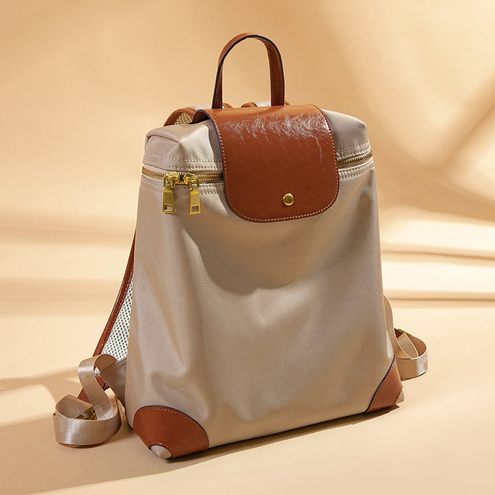 Vielseitiger Multi-Taschen-Rucksack mit Lederakzenten