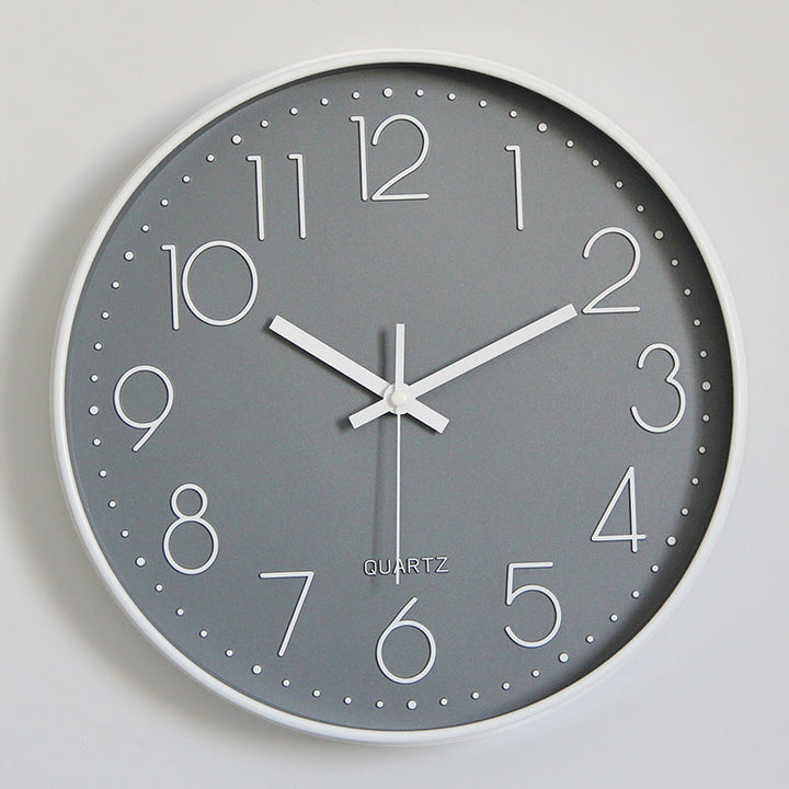 Wanduhr im minimalistischen Design Karnz