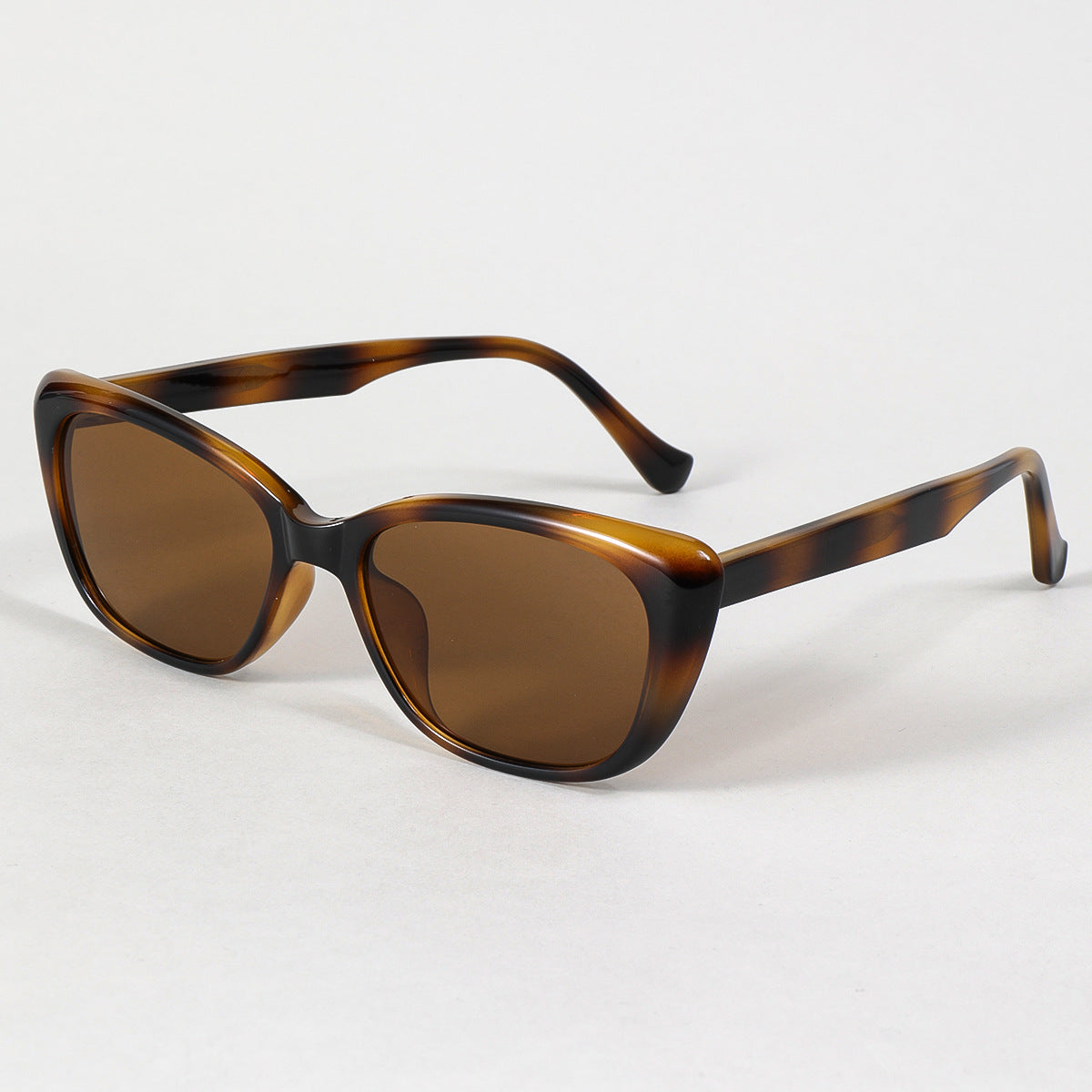 Damen elegante Sonnenbrille im trendigen Katzenaugen-Stil Karnz