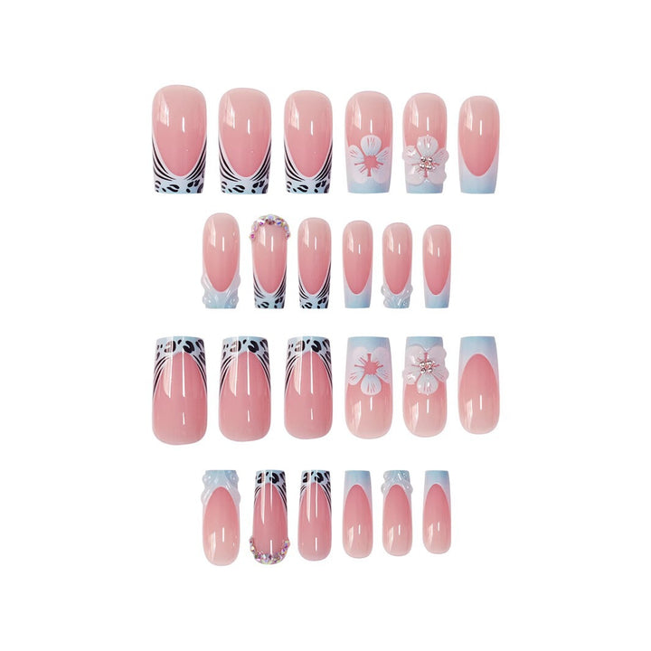 Dekoratives Floral Press-On Nagelkunst Set Karnz