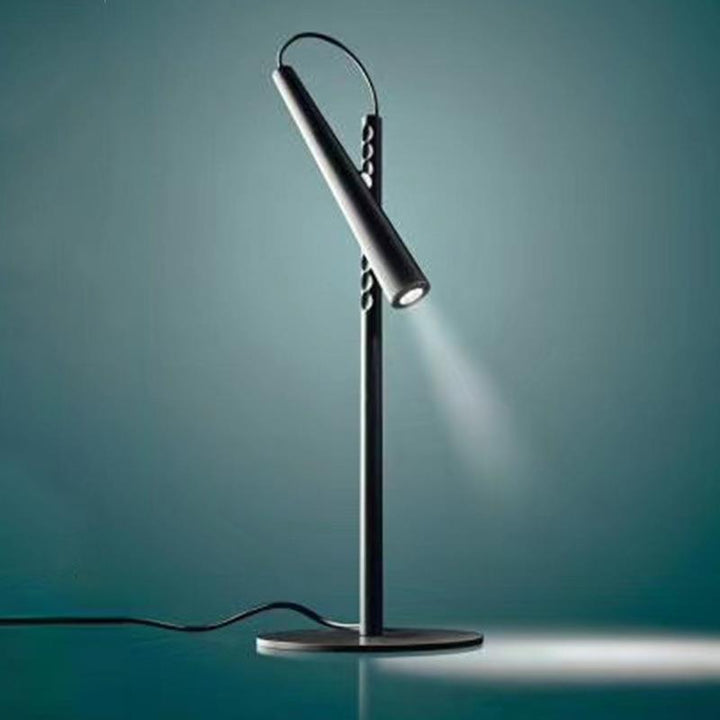 Verstellbare LED Schreibtischlampe mit elegantem Design
