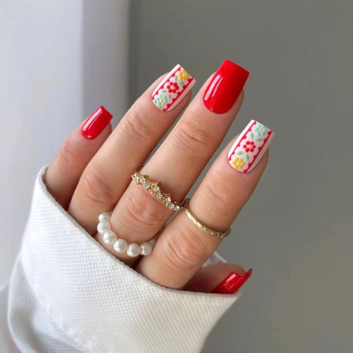 Künstlerische Nagelkunst