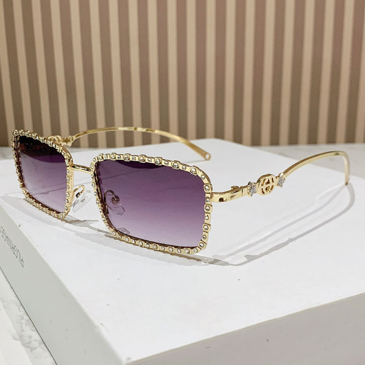 Damen elegante quadratische Sonnenbrille mit luxuriösem Strassrahmen Karnz