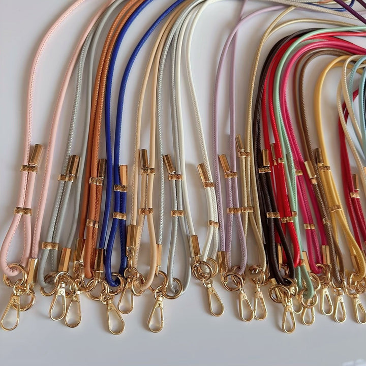 Verstellbares Multi-Use Lanyard mit dualen Clips Karnz