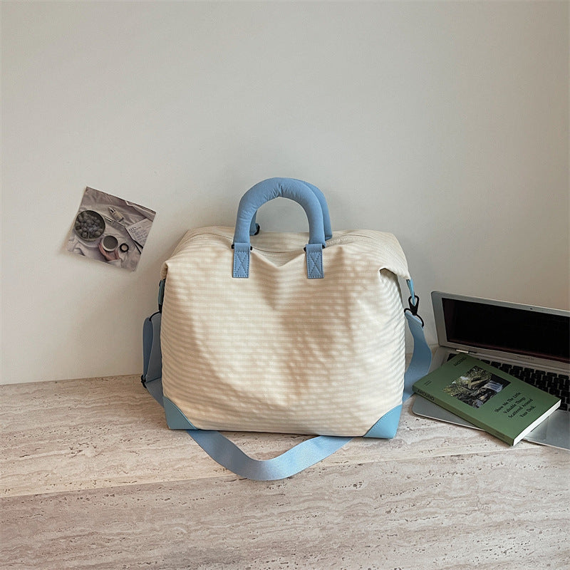 Leichter Reise-Duffle