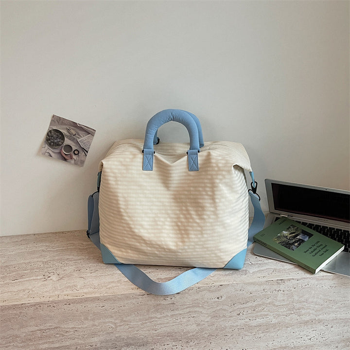 Leichter Reise-Duffle