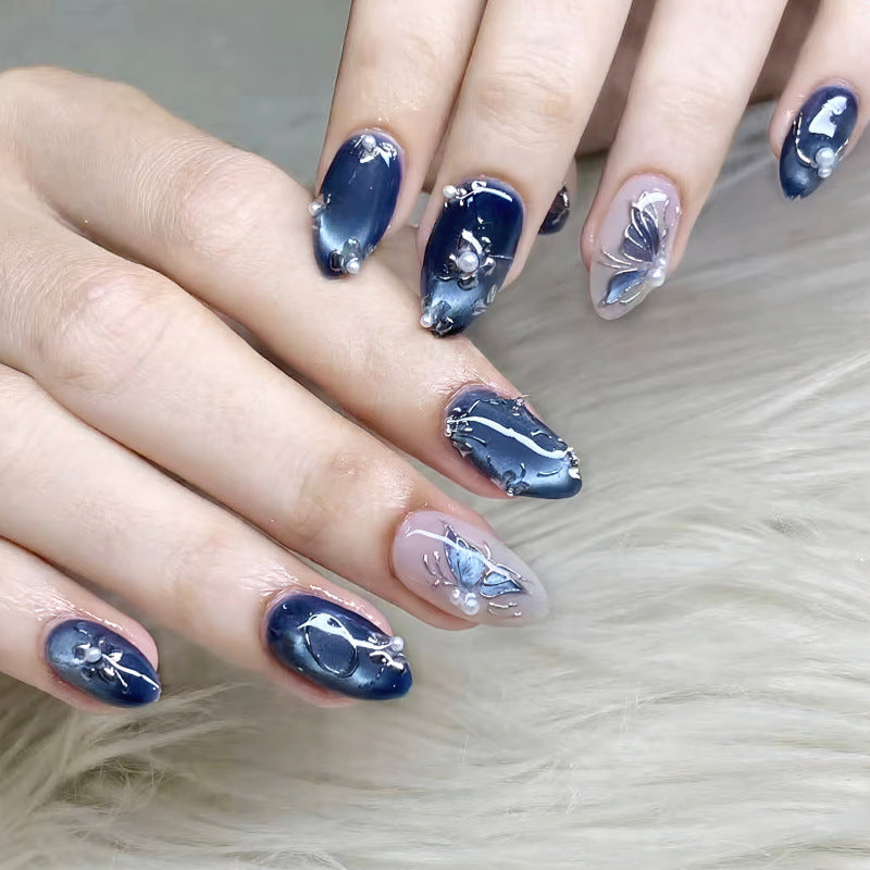 Elegantes dekoratives Nagelkunstset